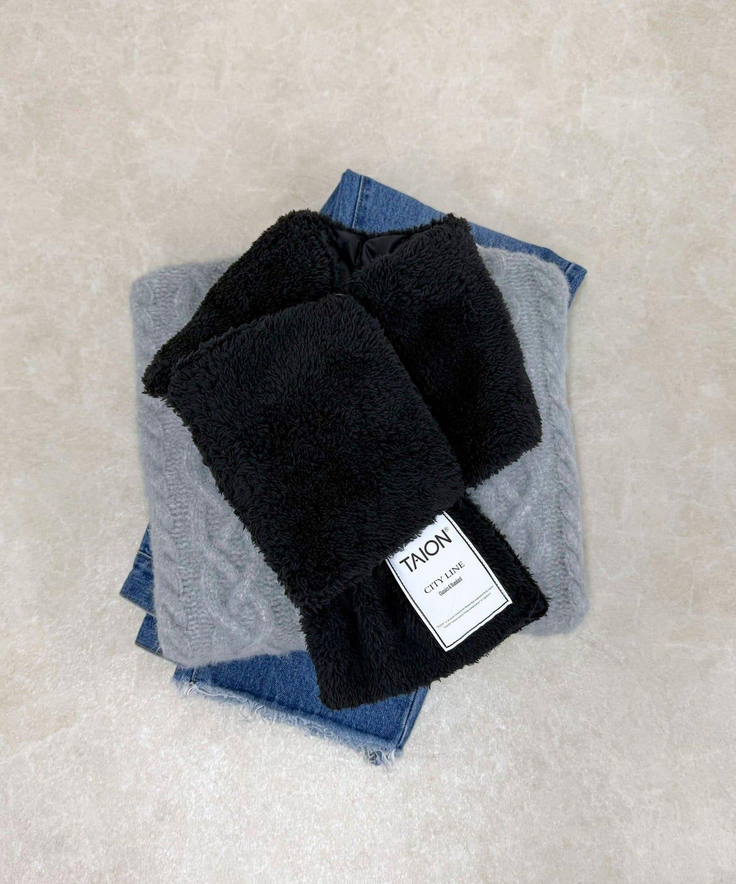 TAION CITY可翻轉羽絨圍巾