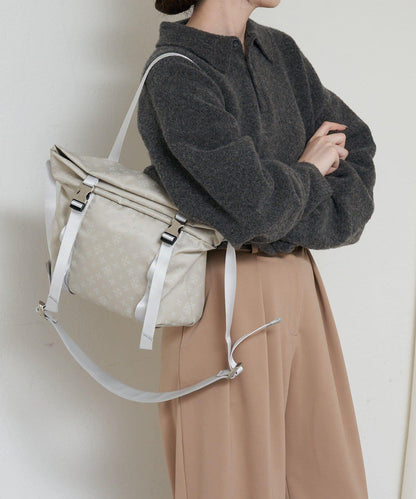 尼龍提花金屬扣中號單肩包