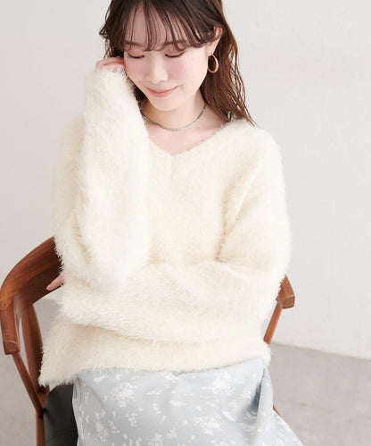 V領長毛針織套頭衫