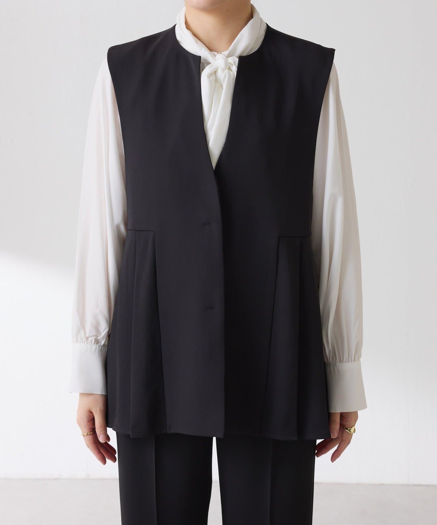 【臀部遮蓋】斜紋百褶馬甲/套裝/禮服