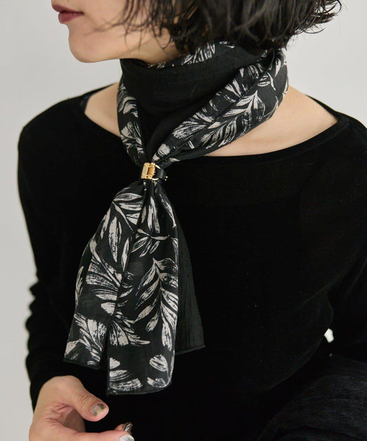 帶戒指拼色葉子圖案圍巾