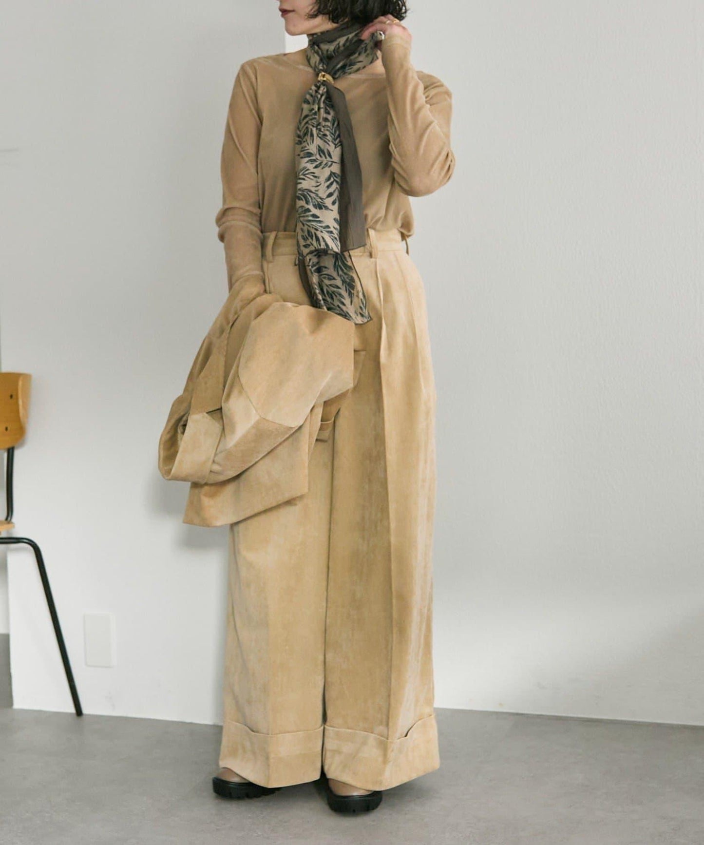 帶戒指拼色葉子圖案圍巾