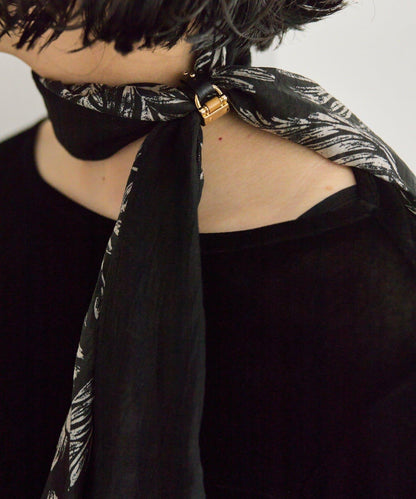 帶戒指拼色葉子圖案圍巾