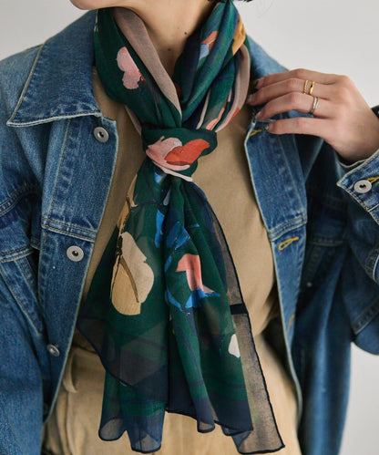 花卉圖案圍巾