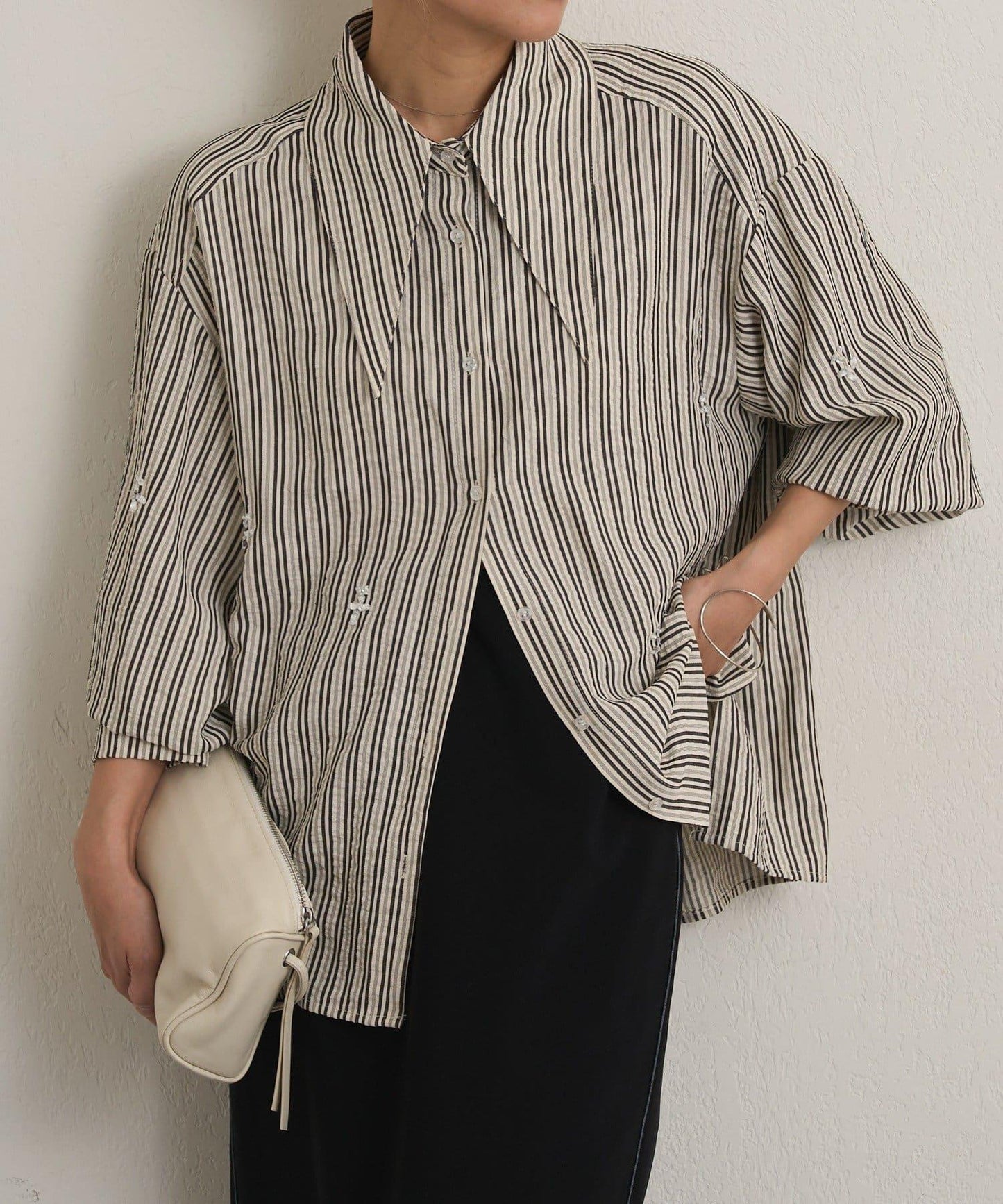 寶石裝飾襯衫