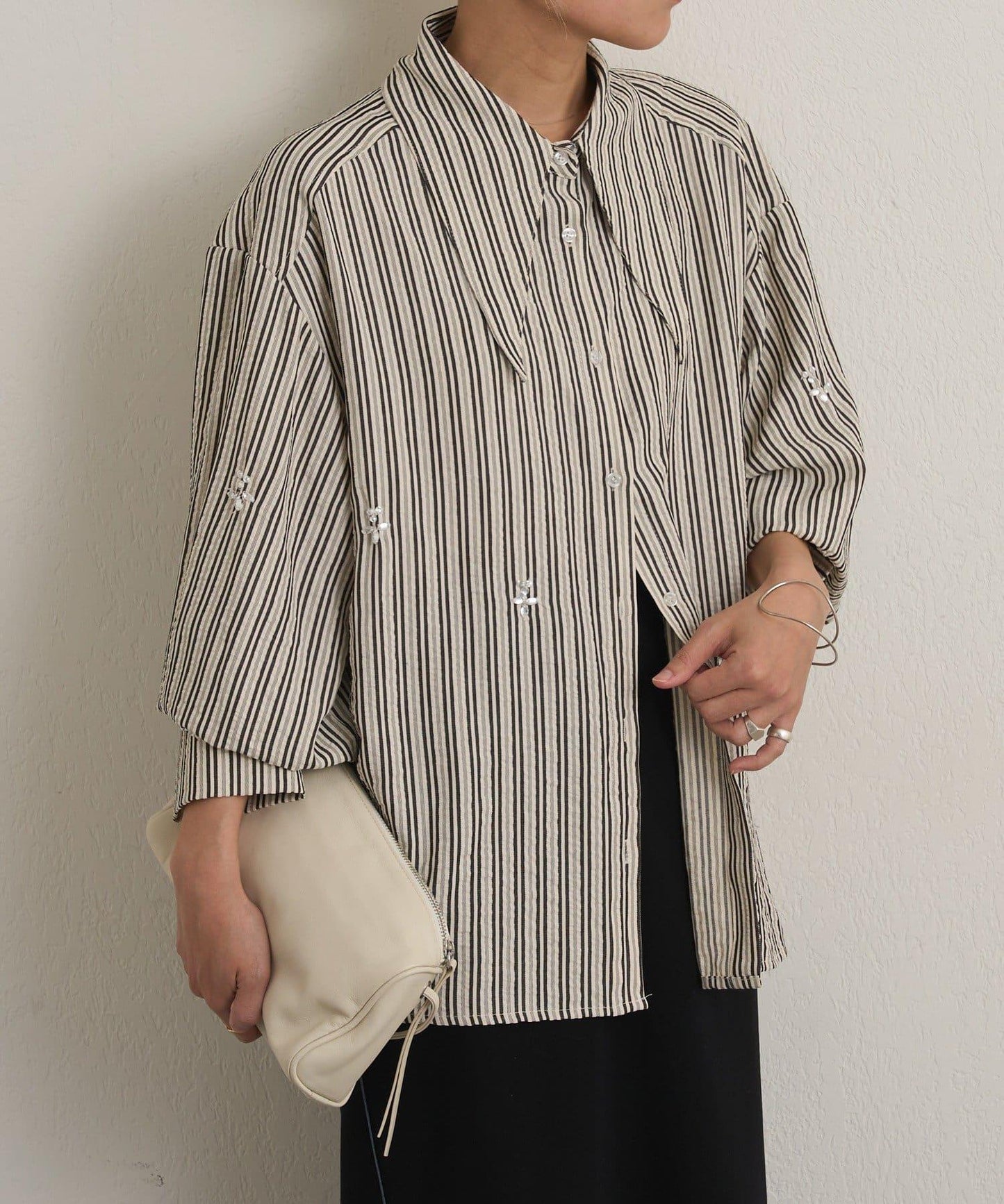 寶石裝飾襯衫