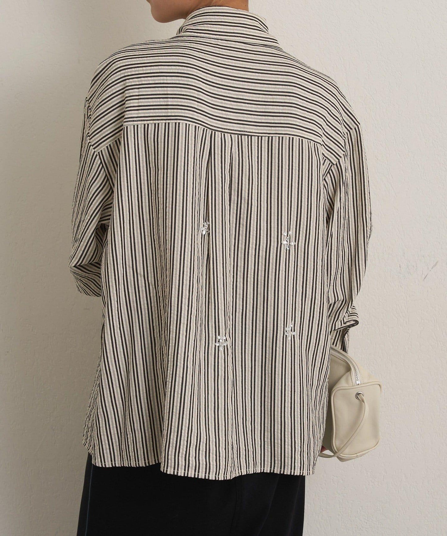 寶石裝飾襯衫