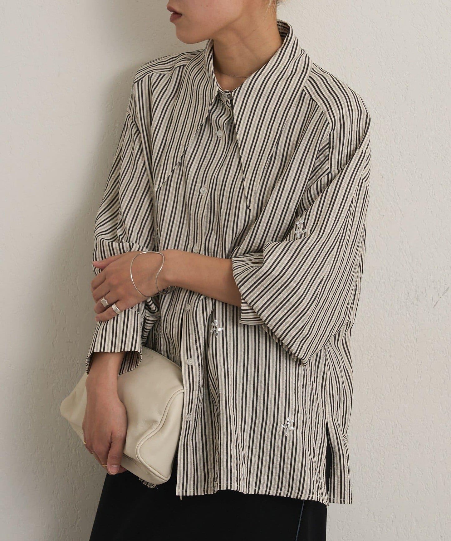 寶石裝飾襯衫