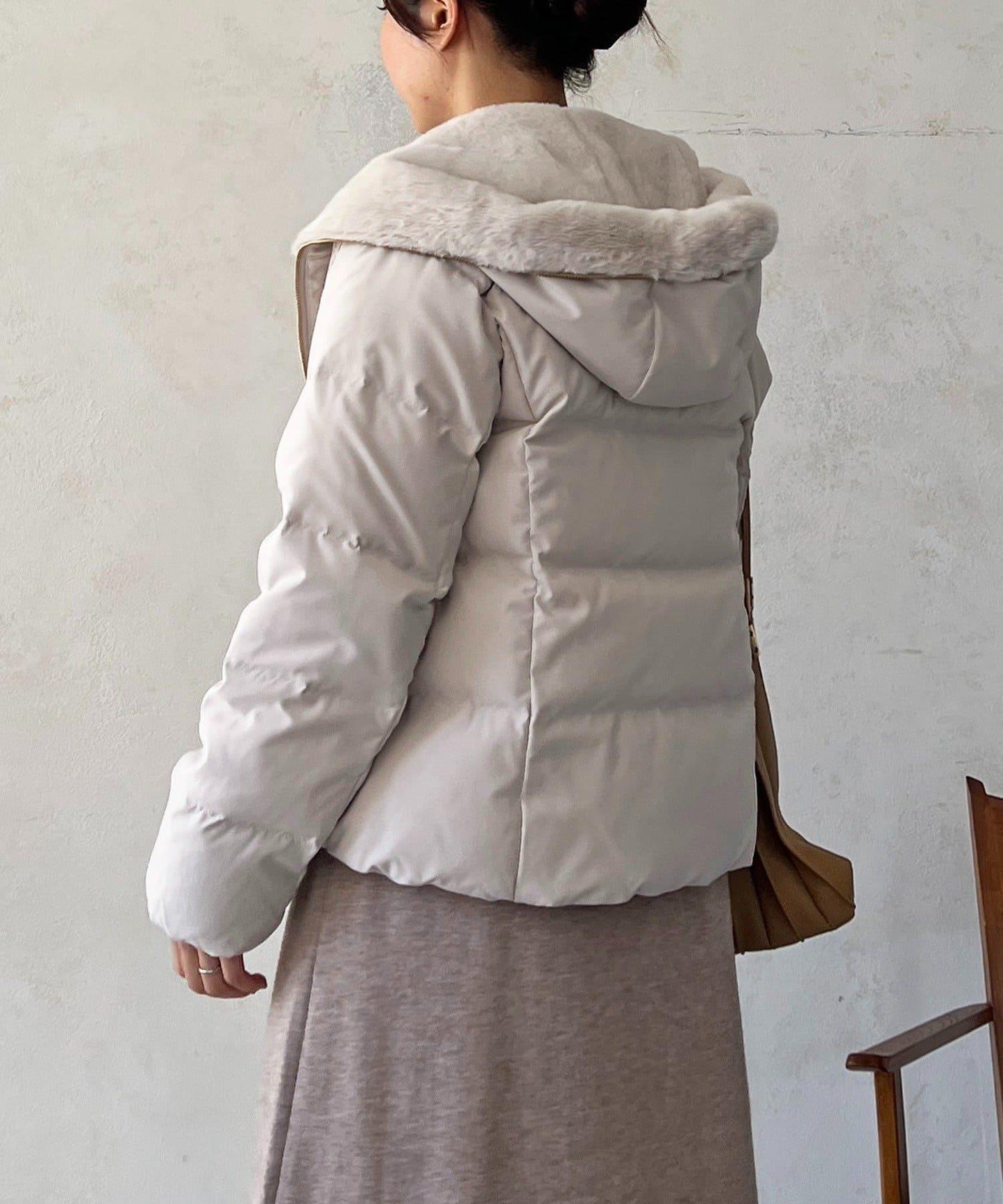 毛絨拼接輕薄羽絨服