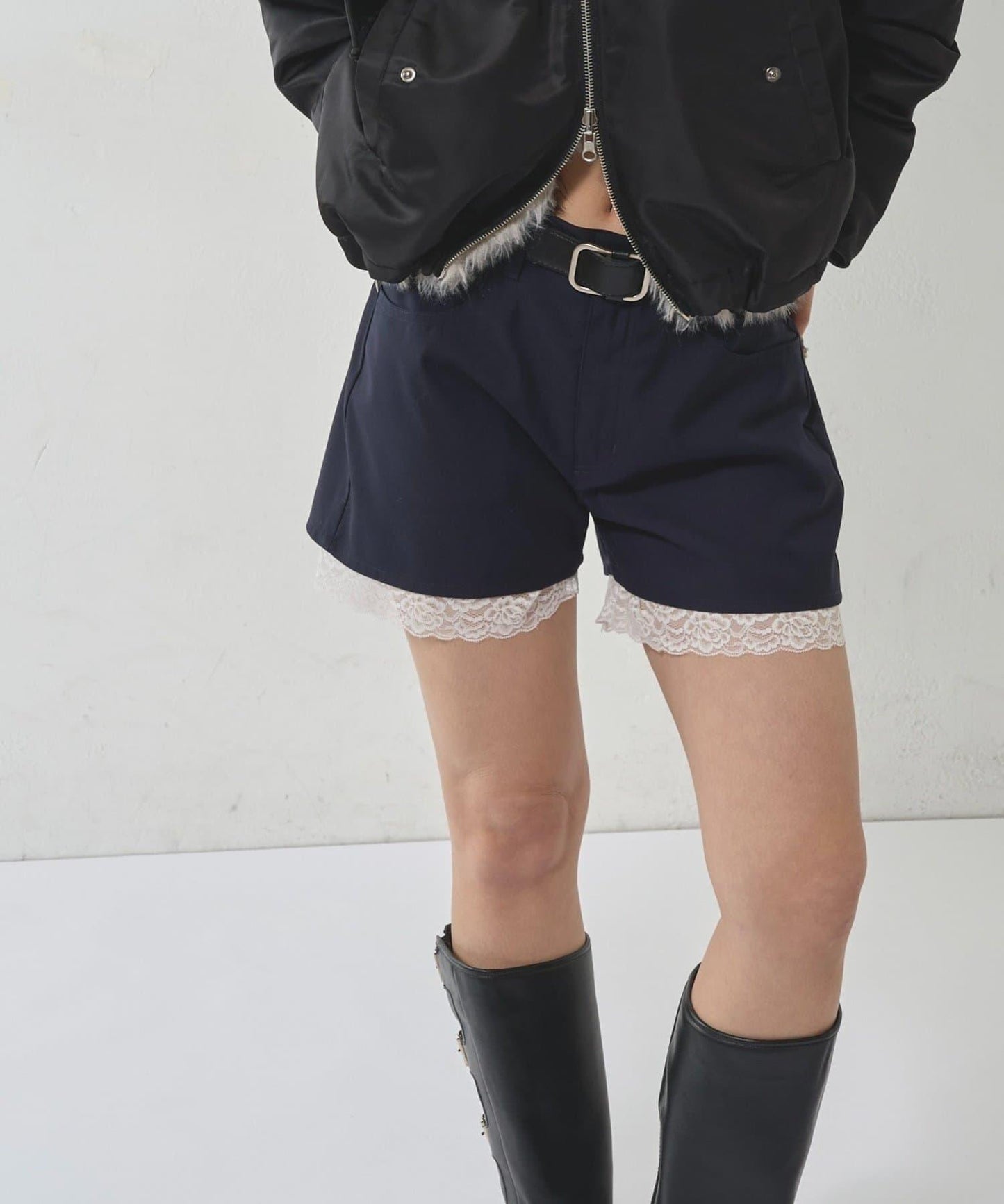 蕾絲拼接TR短褲