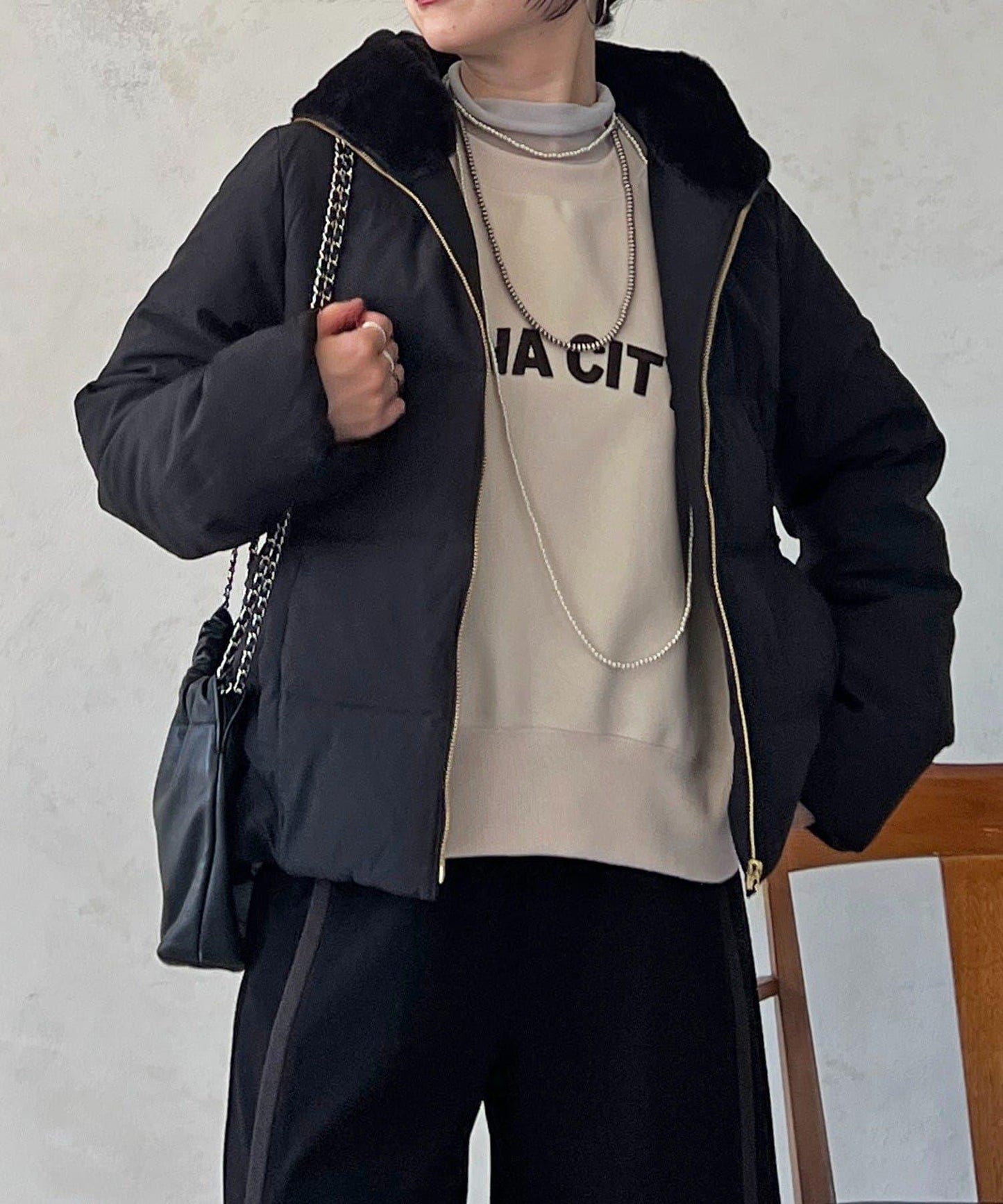 毛絨拼接輕薄羽絨服