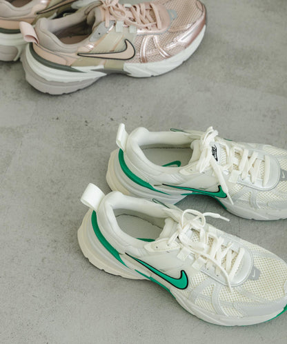 NIKE V2K 跑鞋