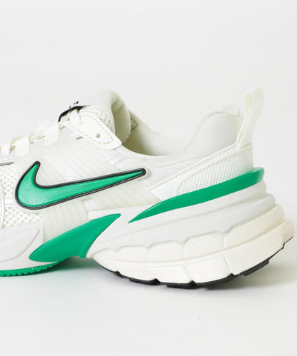 NIKE V2K 跑鞋