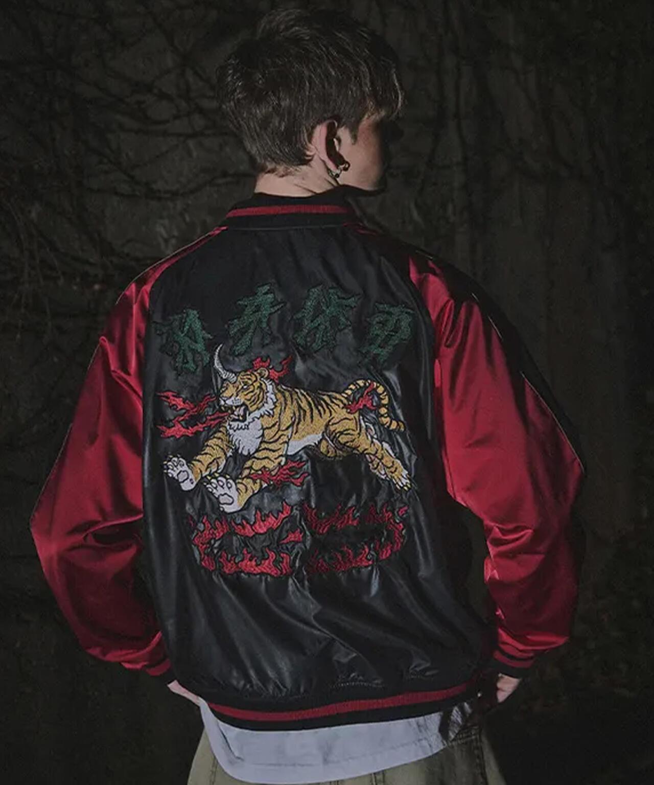 NOT4NERD/ノットフォーナード/虎頭刺繡緞面棒球夾克