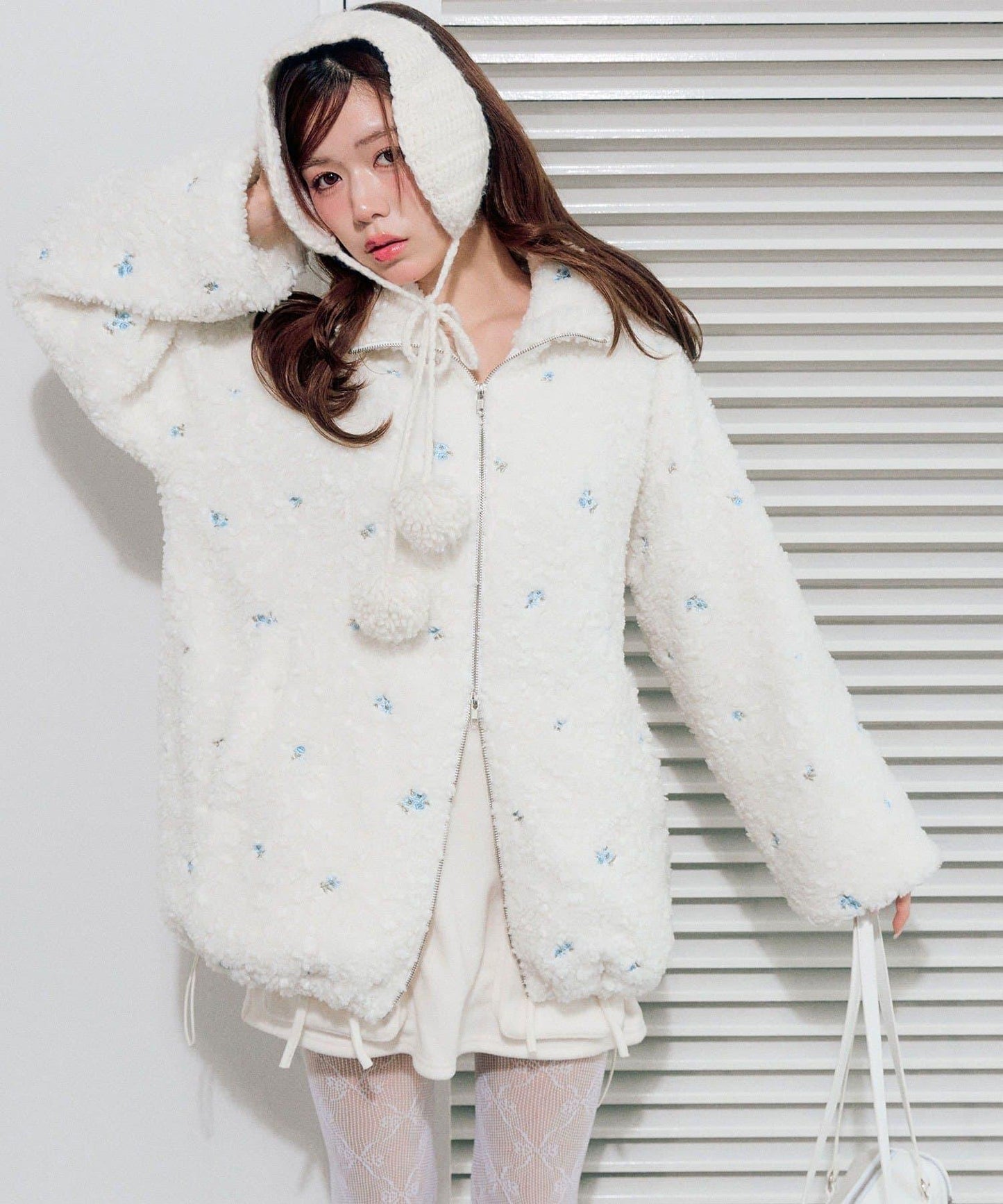 花卉刺繡羊羔絨短外套