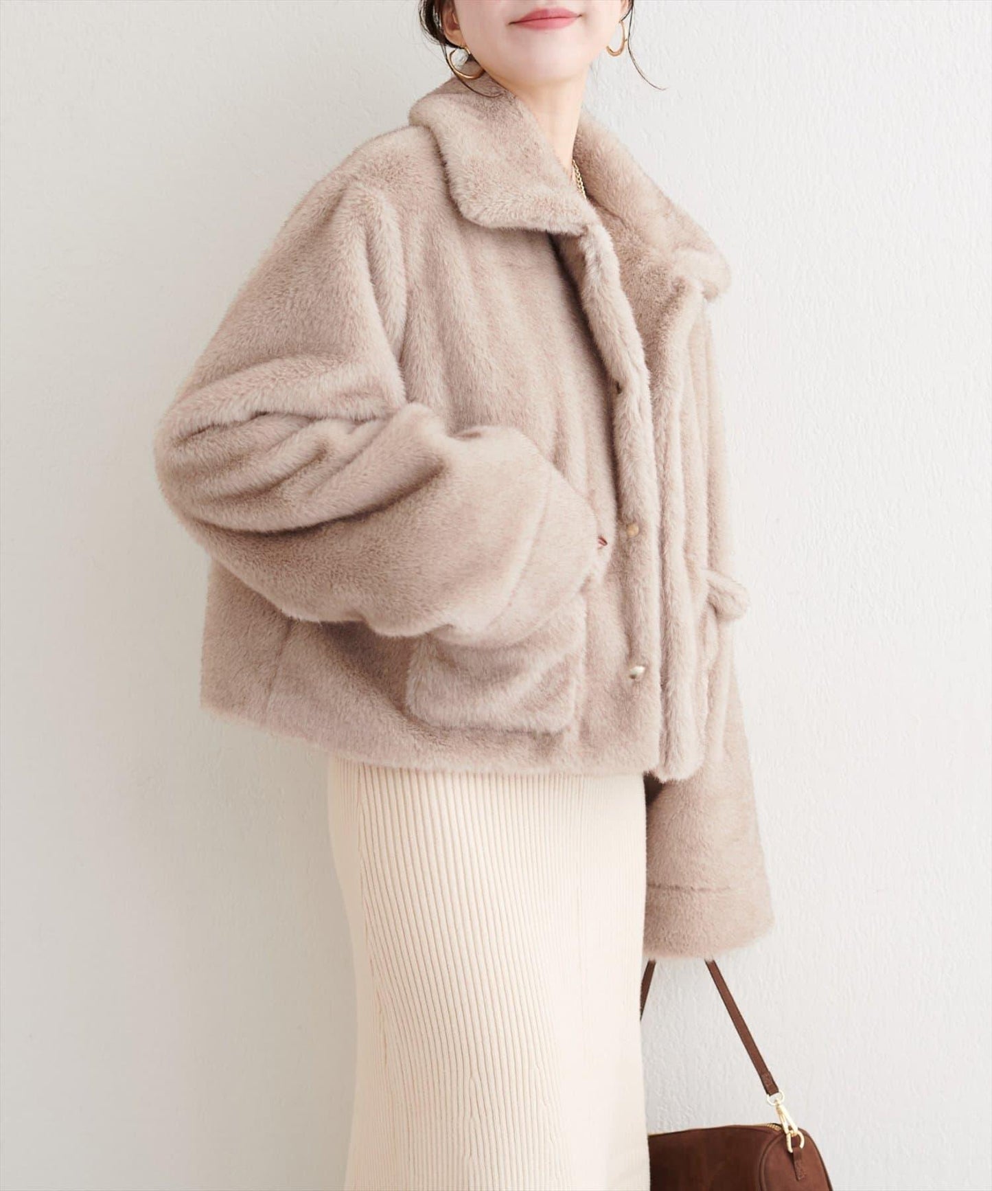 仿皮草短款外套