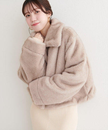 仿皮草短款外套