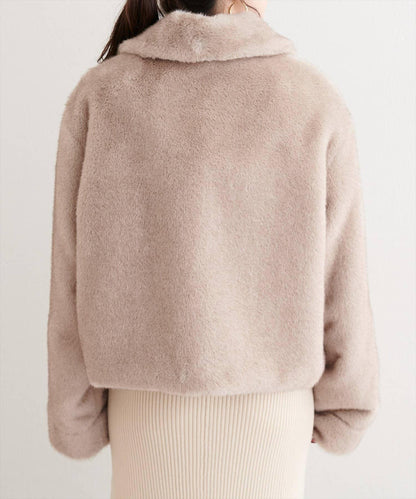 仿皮草短款外套