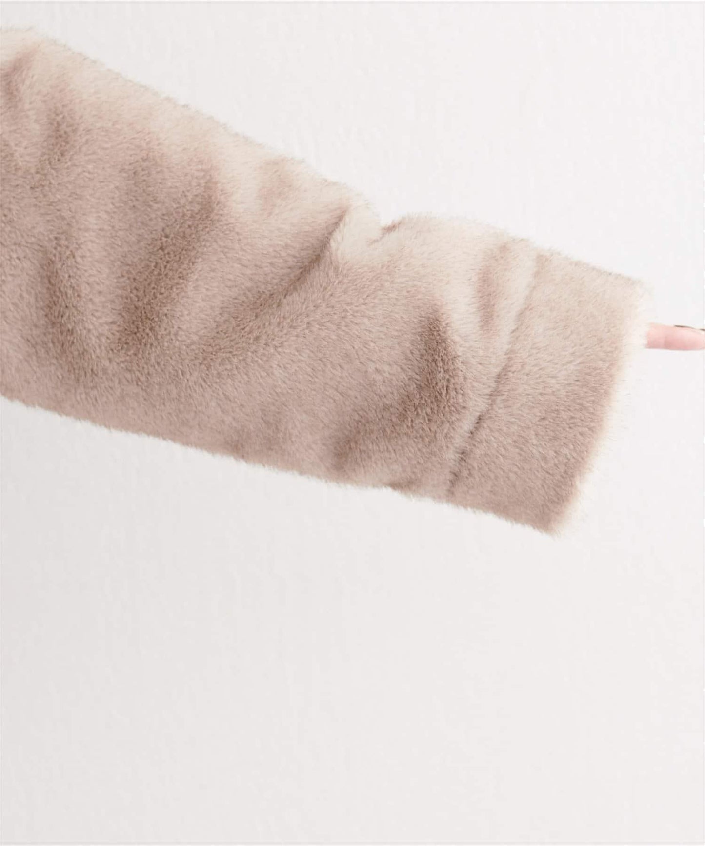 仿皮草短款外套