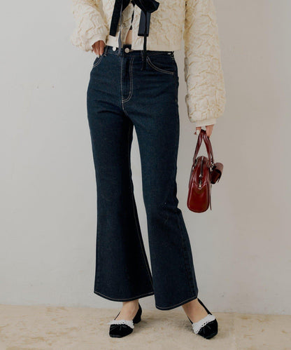 蕾絲設計喇叭牛仔褲