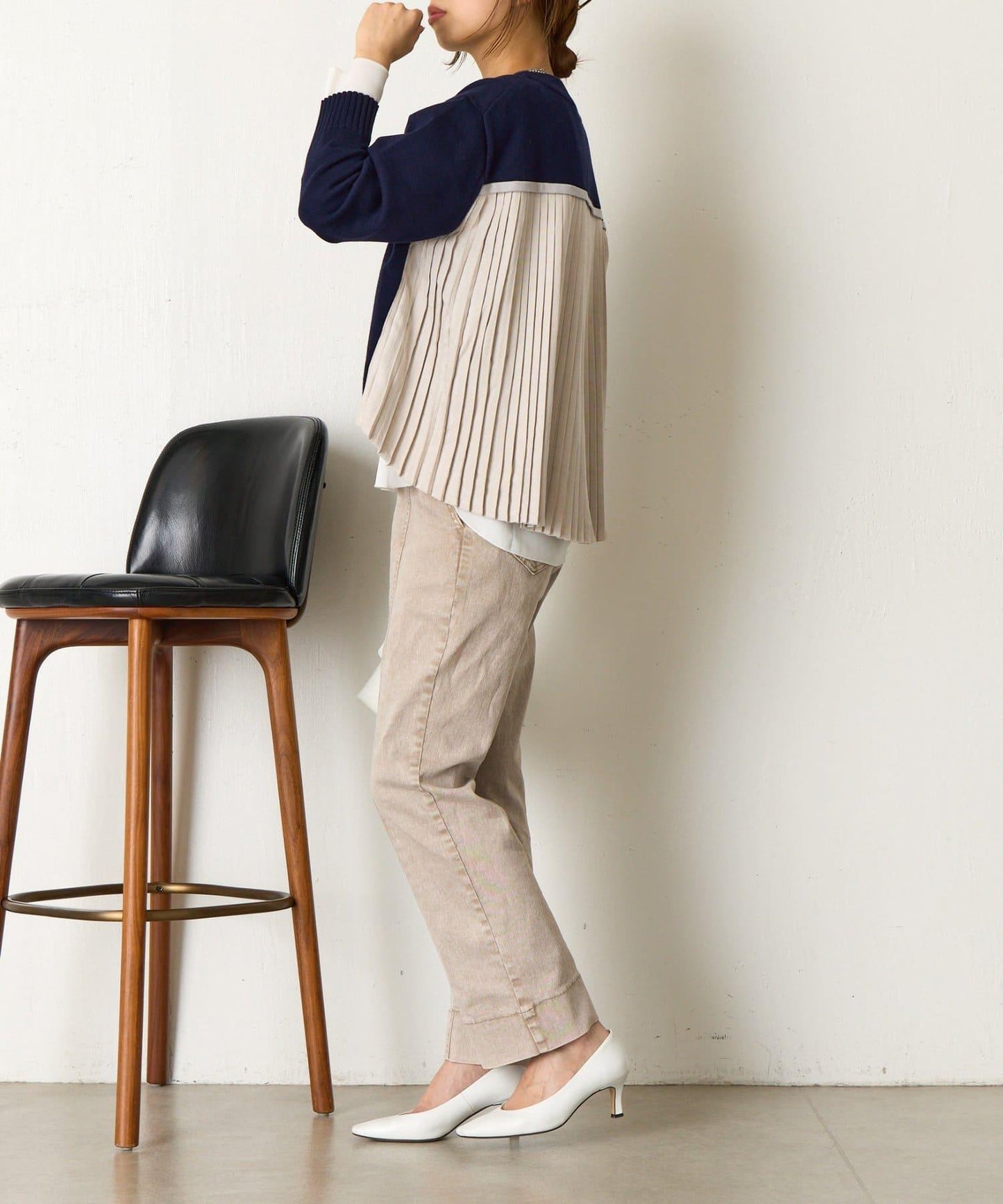 後褶皺船領針織衫