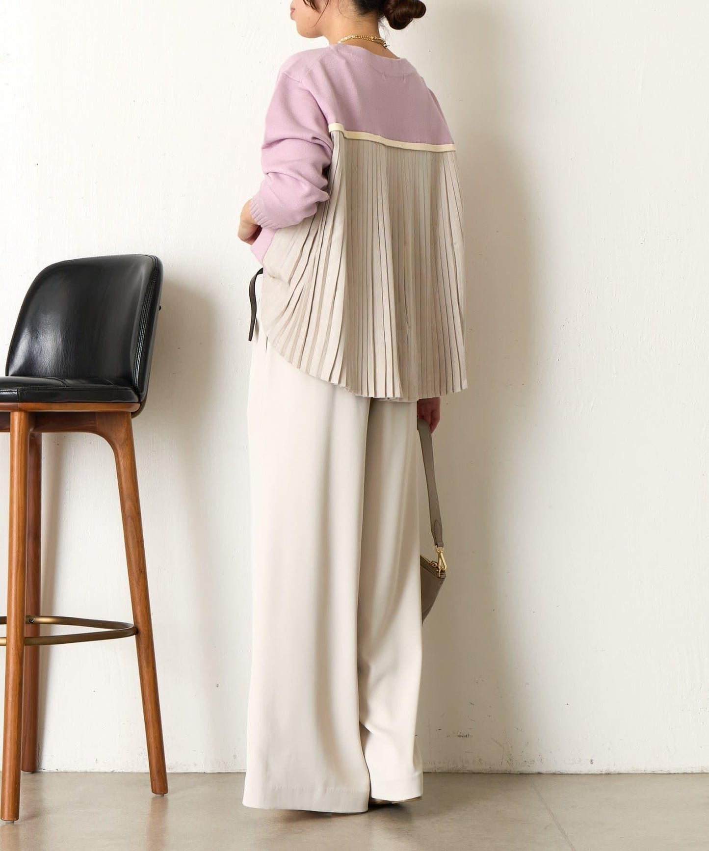 後褶皺船領針織衫