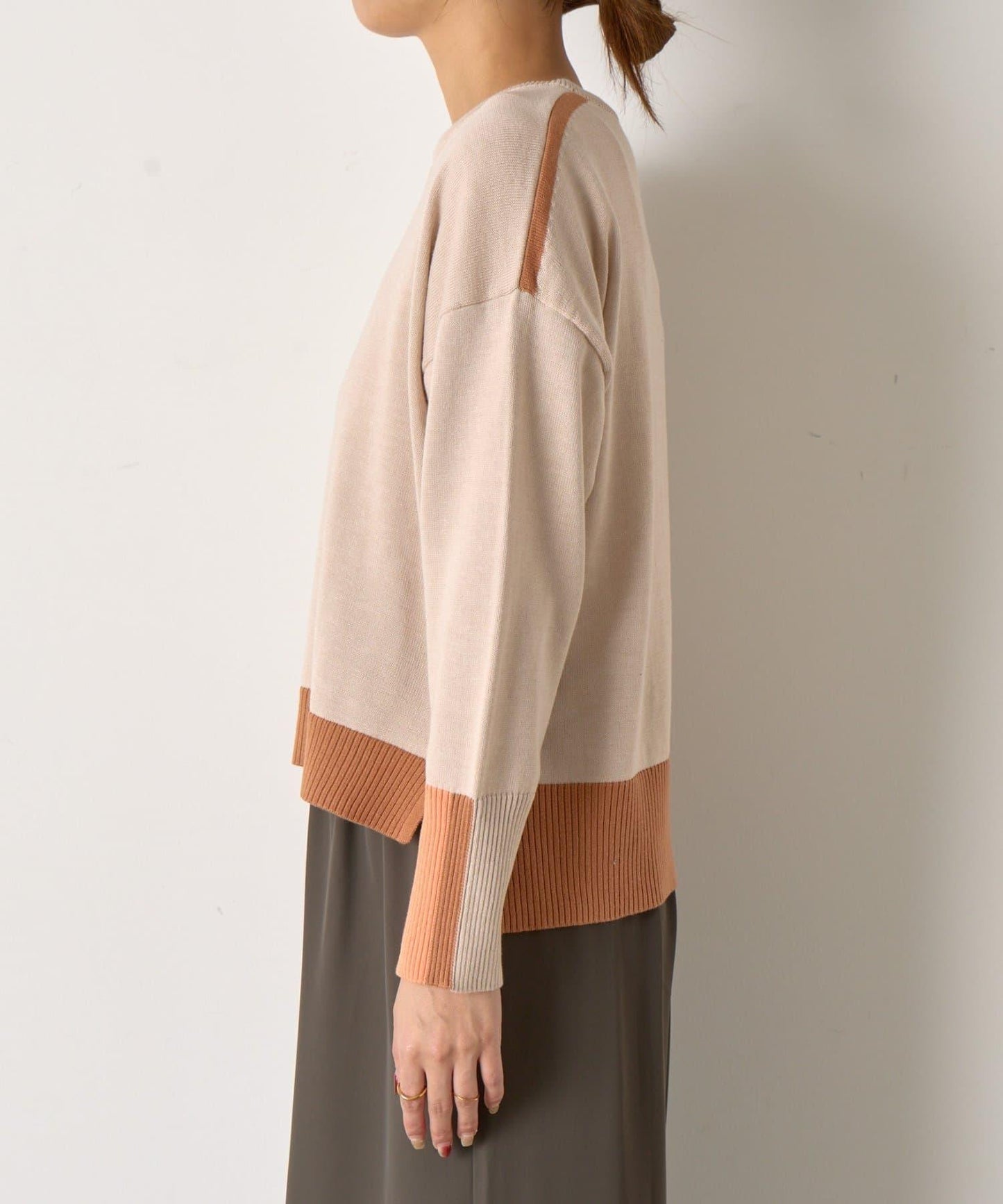 三色拼接針織衫