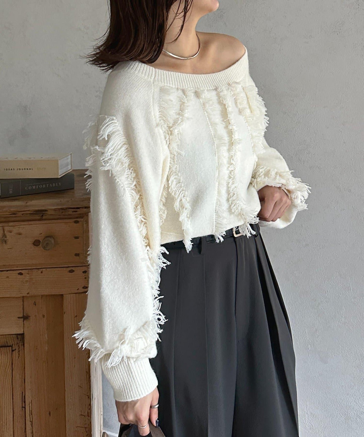 波浪流蘇短款針織衫