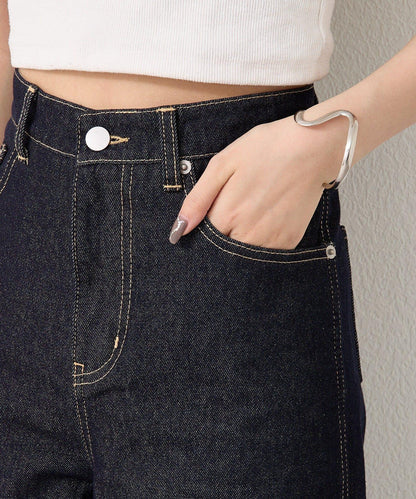 下襬開叉喇叭牛仔褲