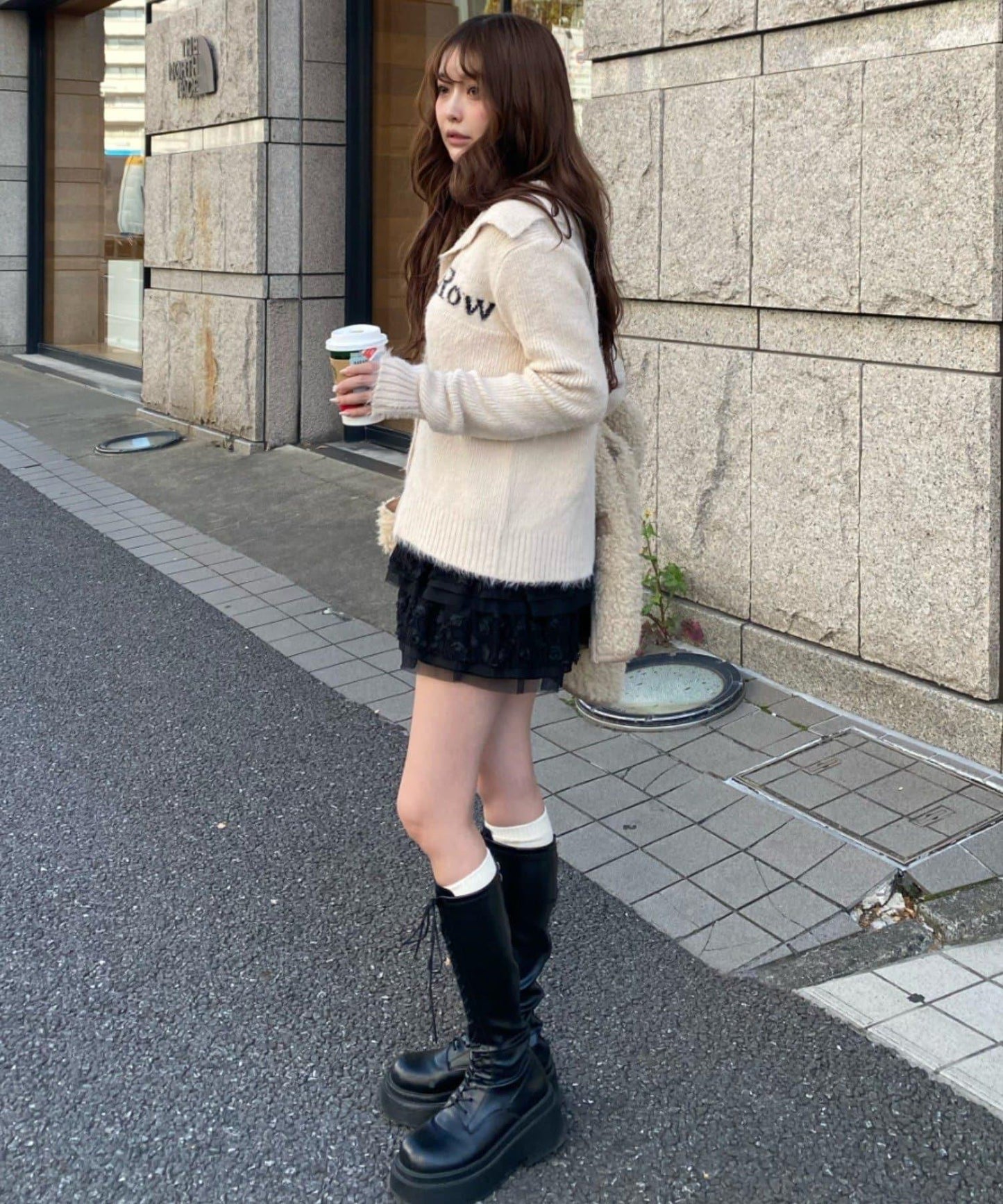 毛絨質感標誌紐扣開衫