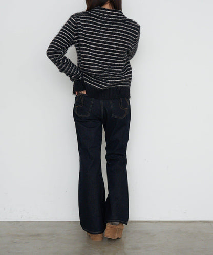 毛絨質感標誌紐扣開衫