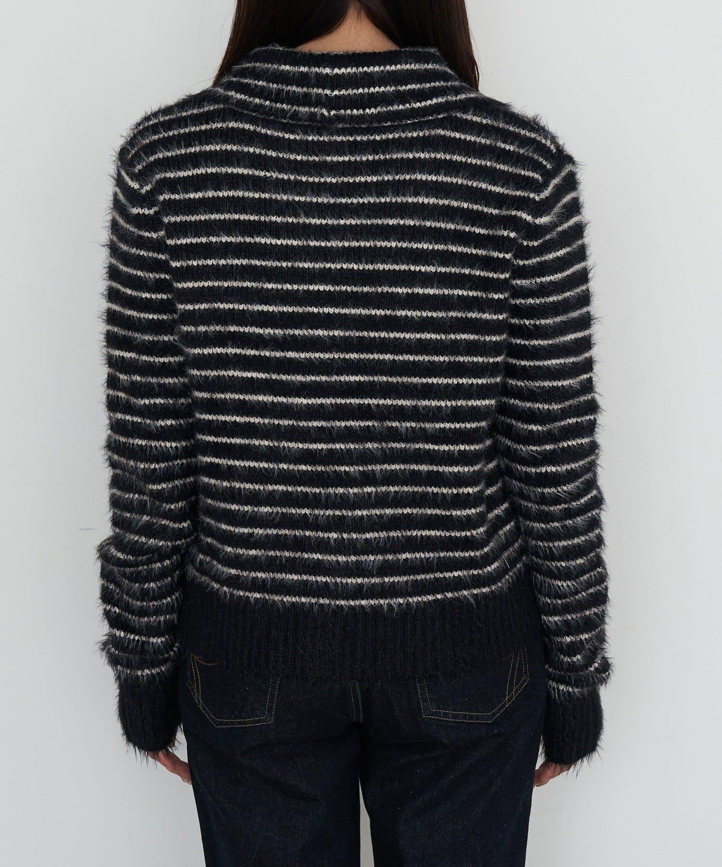 毛絨質感標誌紐扣開衫