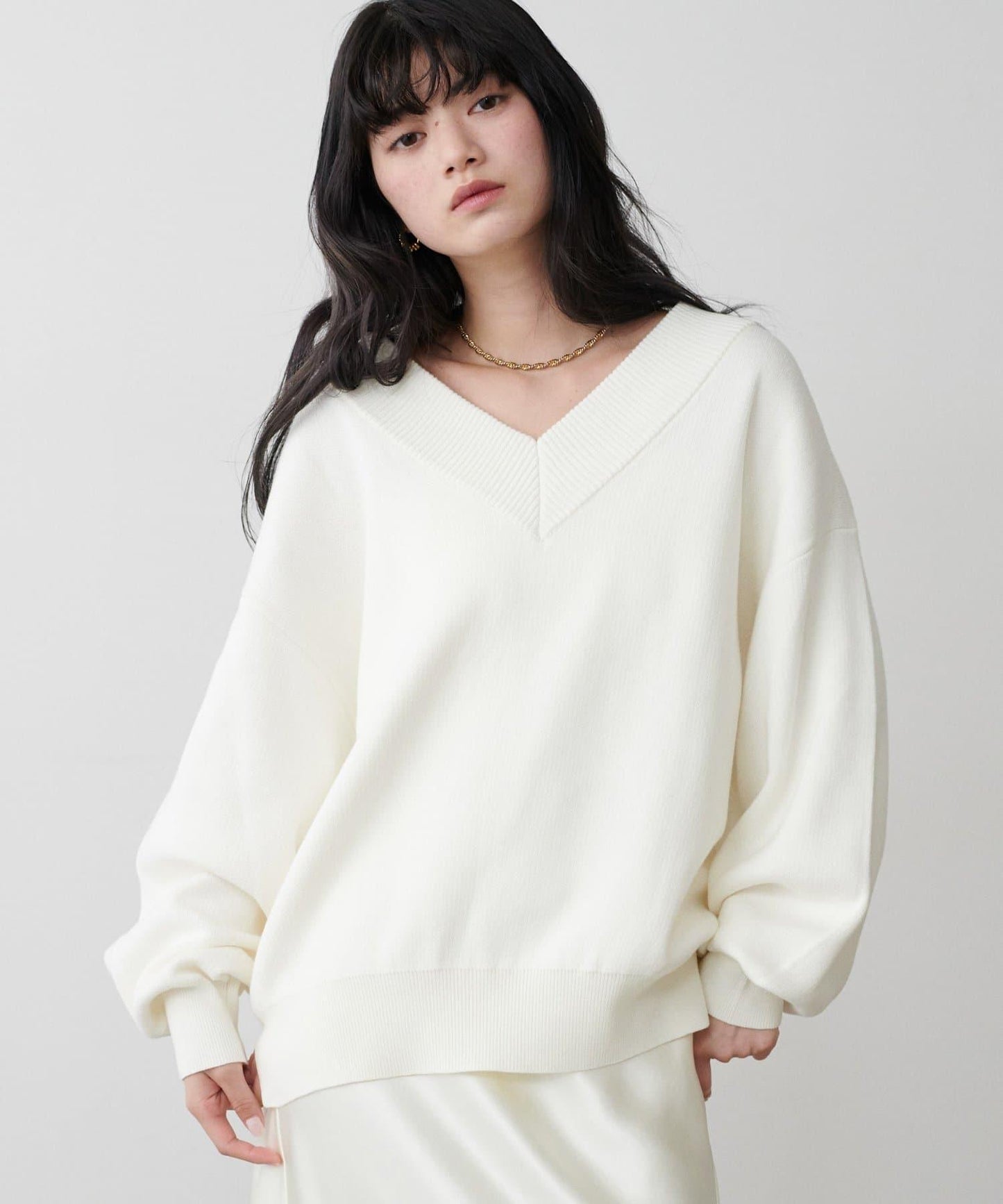 衛衣風V領針織套頭衫
