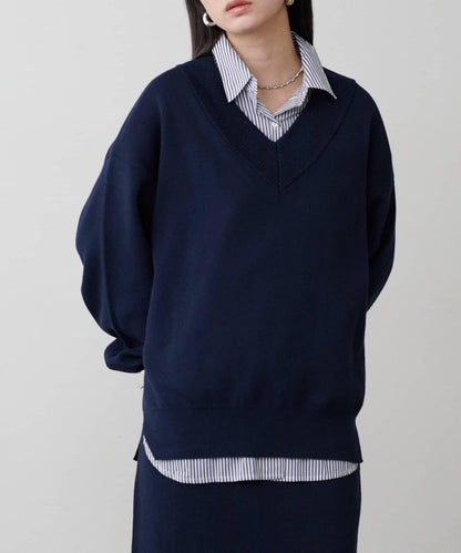 衛衣風V領針織套頭衫
