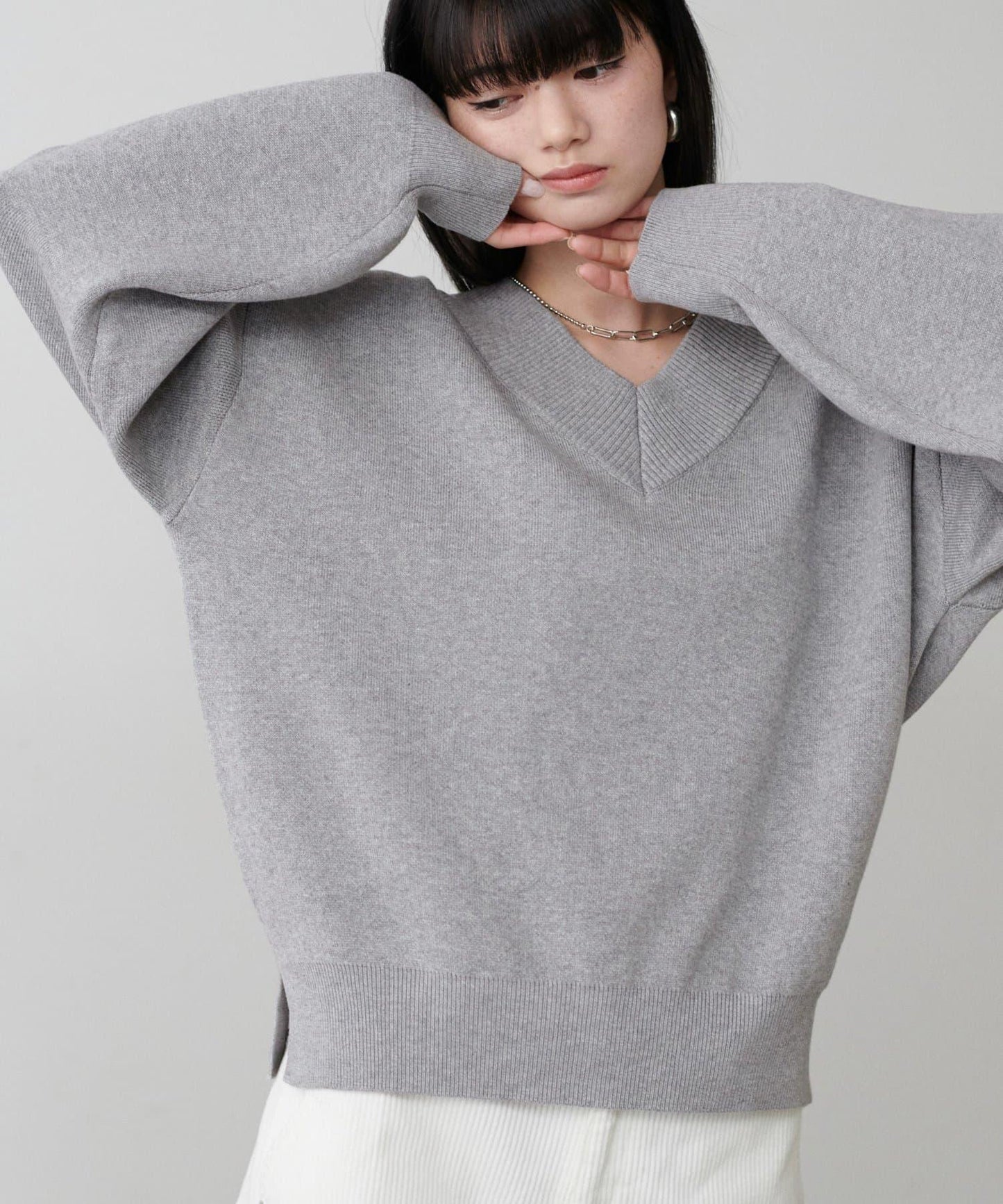 衛衣風V領針織套頭衫