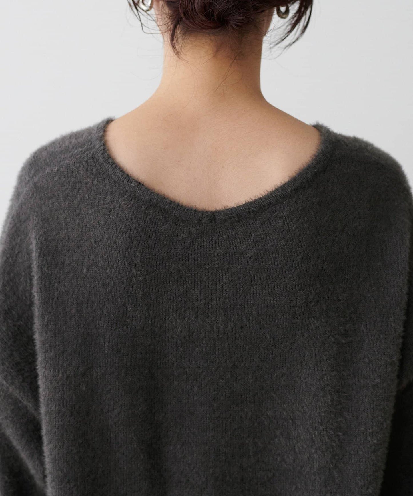 迷你羽毛柔軟針織套頭衫