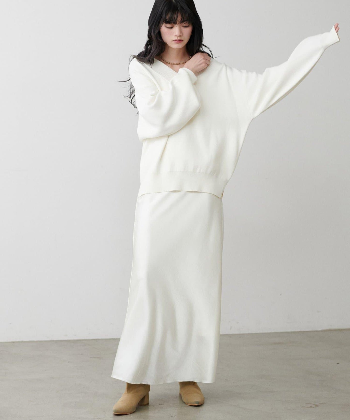 衛衣風V領針織套頭衫