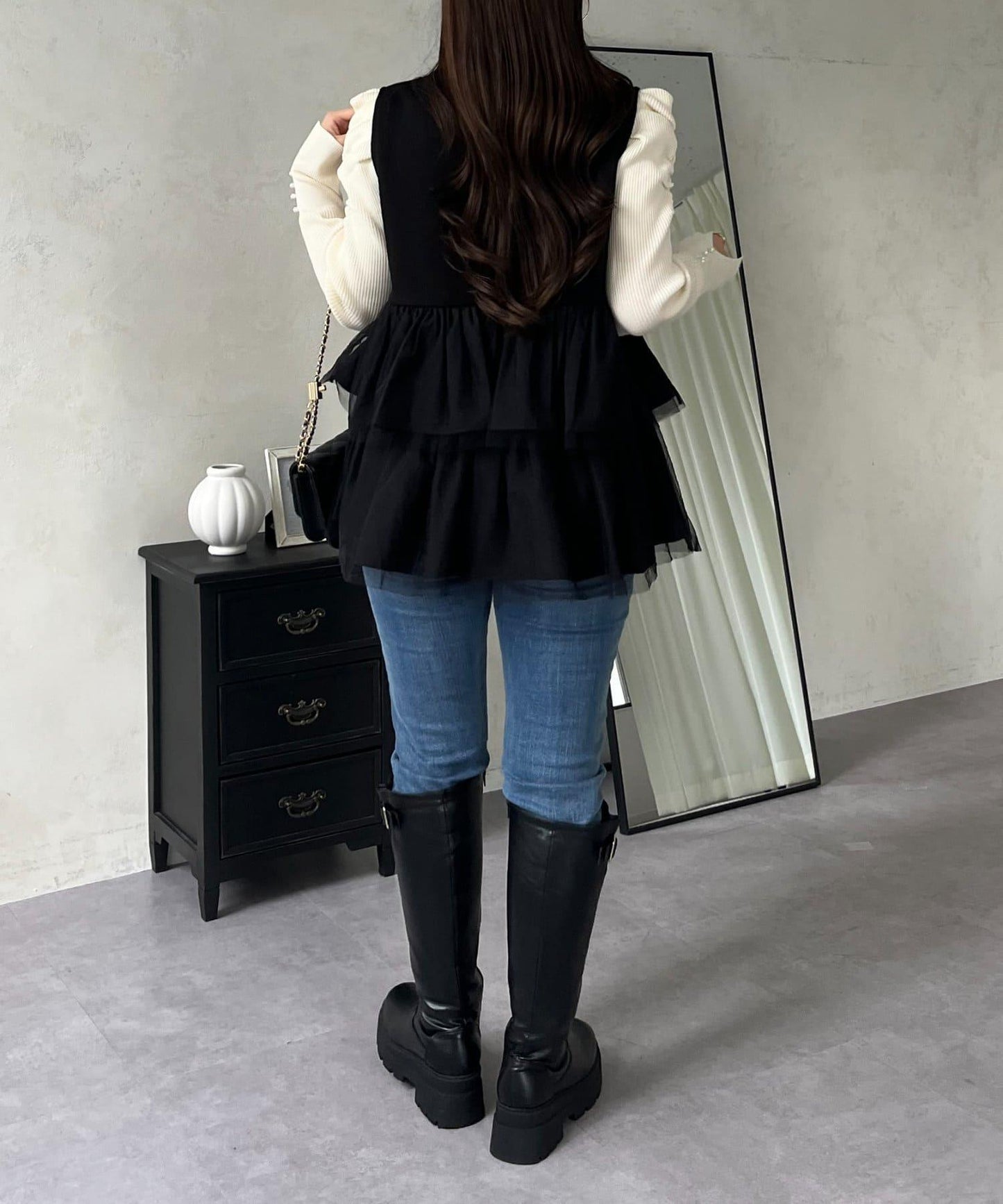 珍珠紐扣網紗荷葉邊V領背心