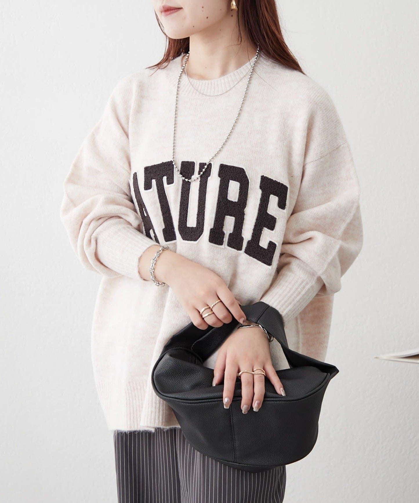 帶有標誌的針織衫