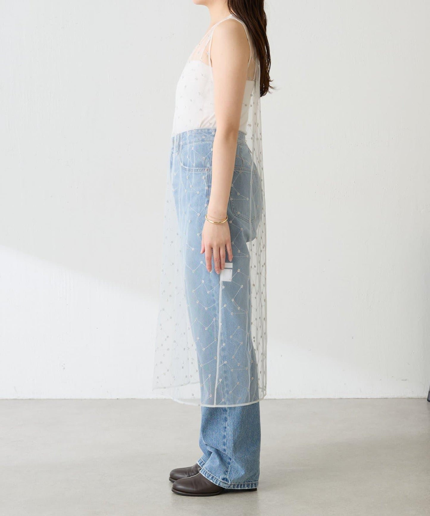 【加分單品】網紗刺繡連衣裙