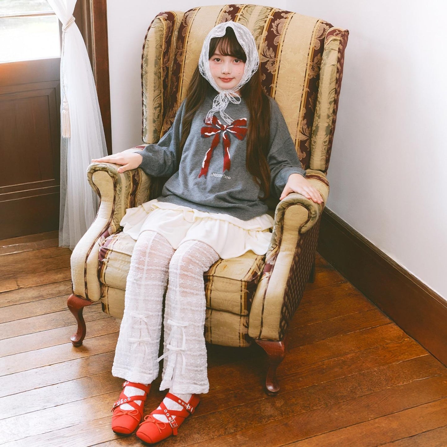 寬鬆蝴蝶結針織衫