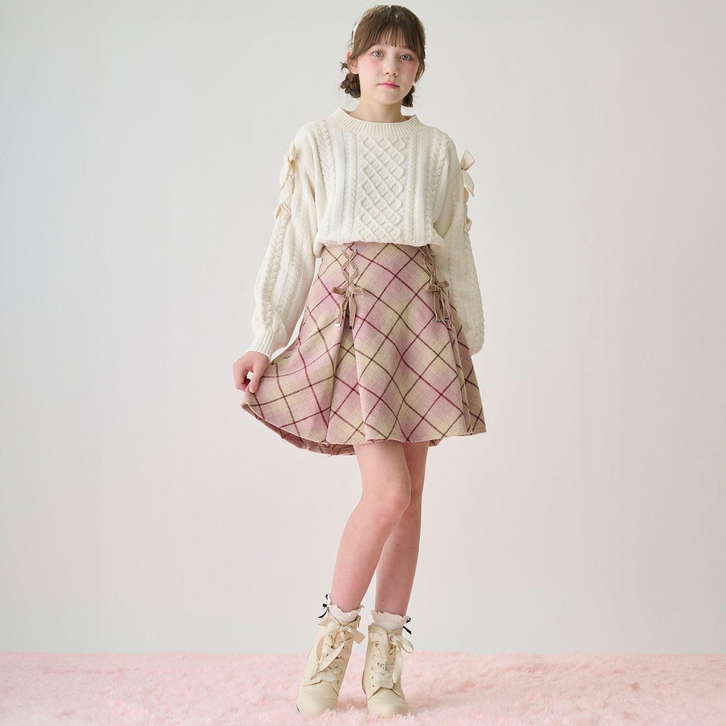 緞面蝴蝶結波浪邊短靴