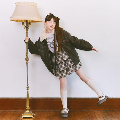 蝴蝶結貼飾仿皮夾克（配仿毛領）