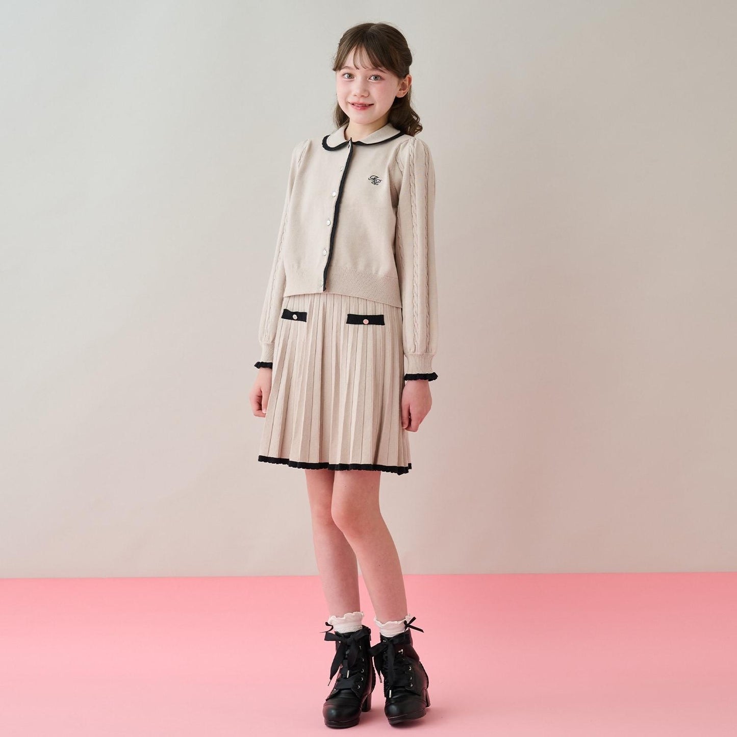 緞面蝴蝶結波浪邊短靴