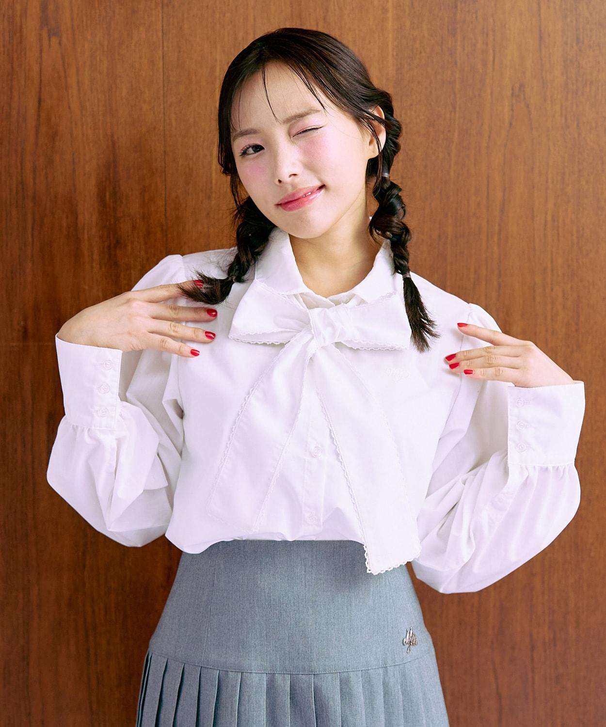 蝴蝶結領標誌刺繡襯衫【韓國時尚】