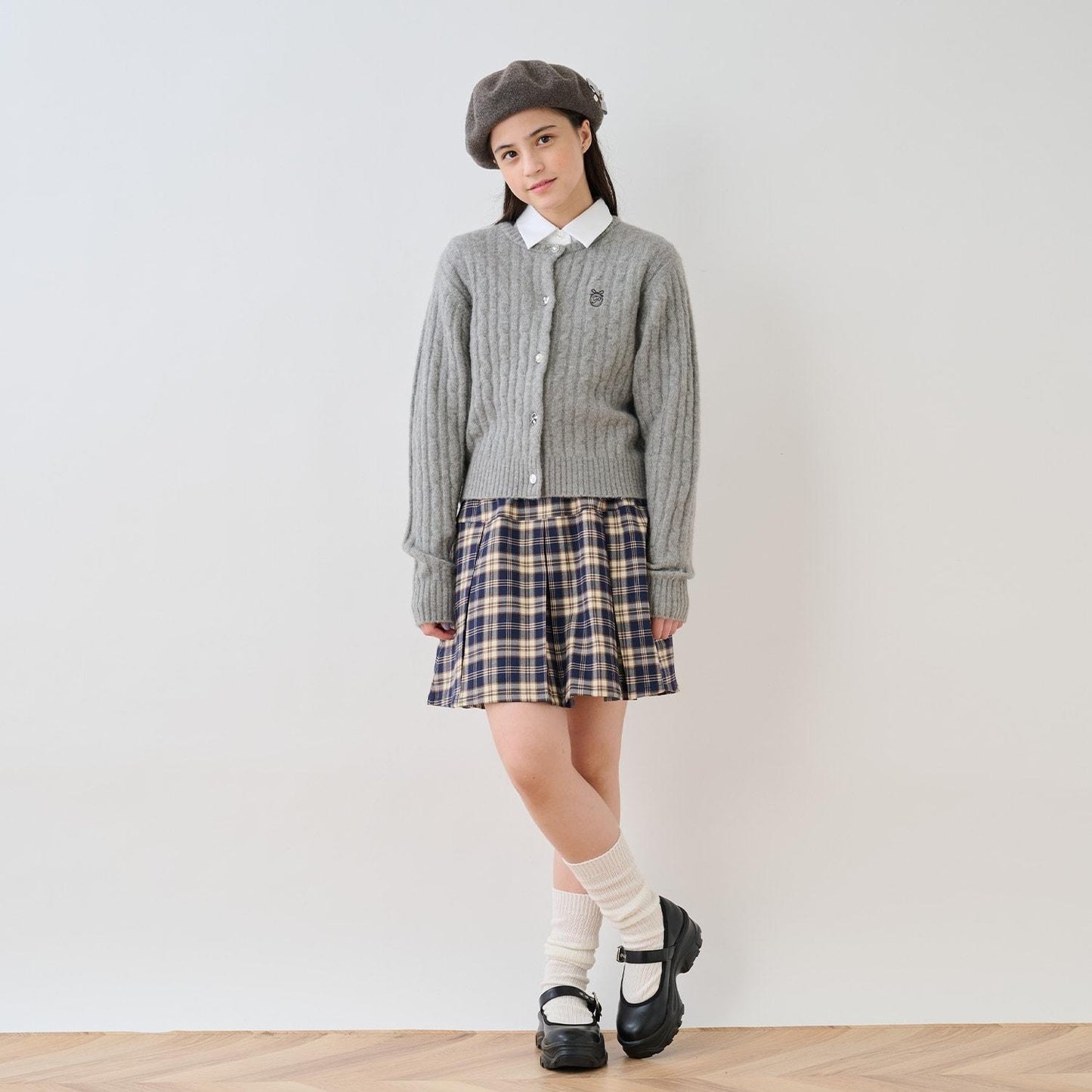 多扣開衫+襯衫套裝