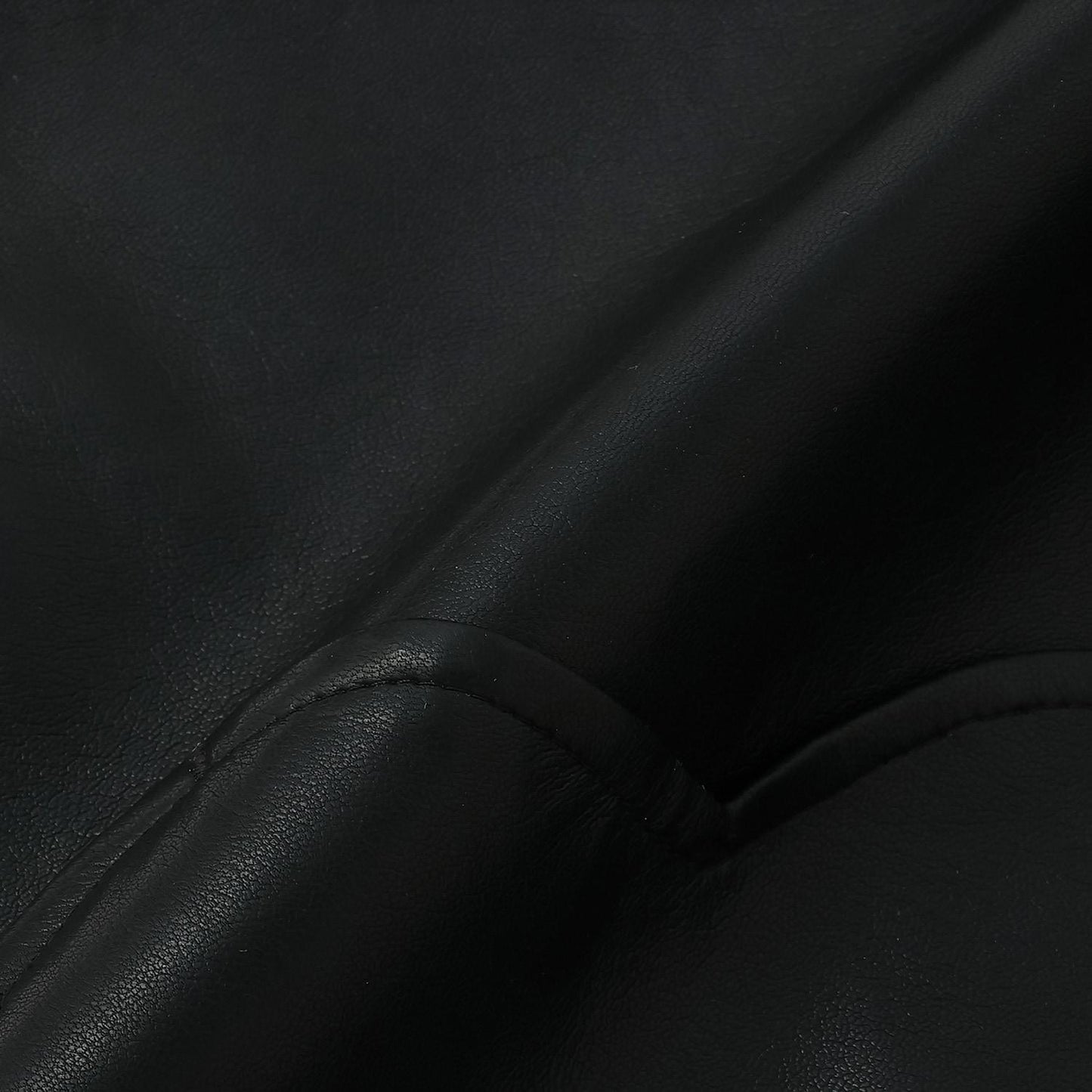 寬鬆版型仿皮夾克