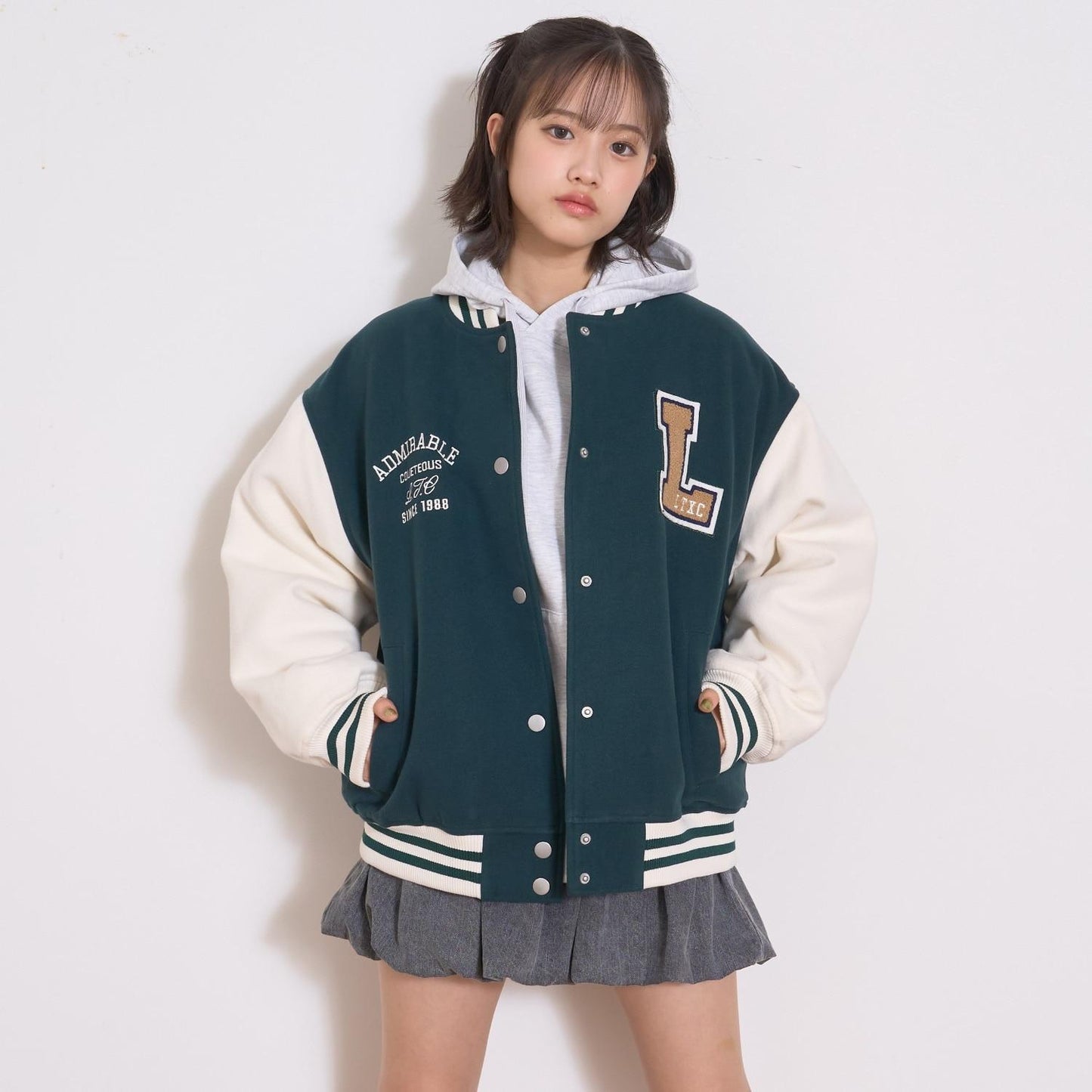 內襯絎縫棒球夾克