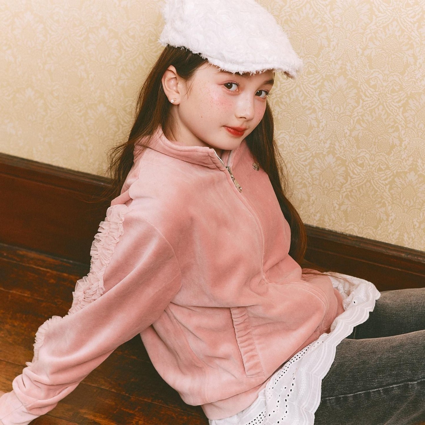 網紗荷葉邊天鵝絨夾克