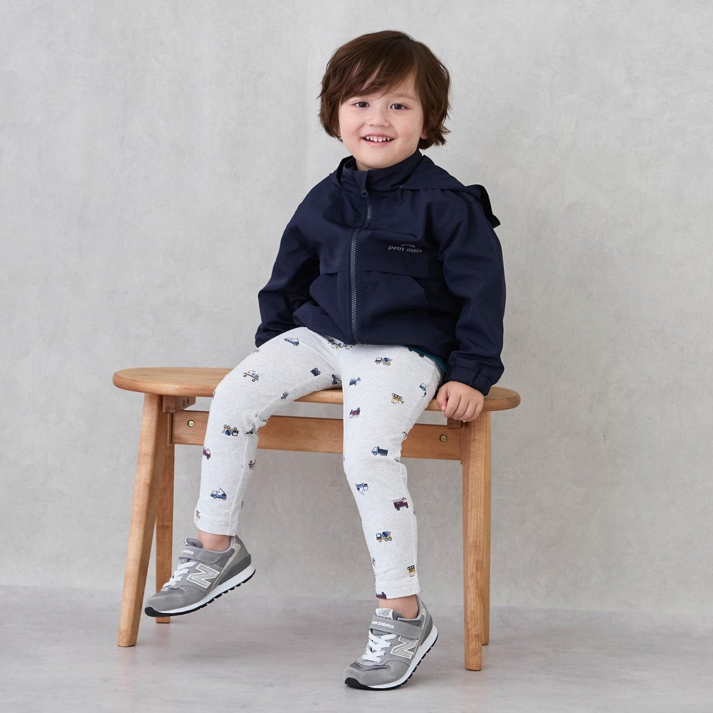 【防潑水加工】拼接款防風外套